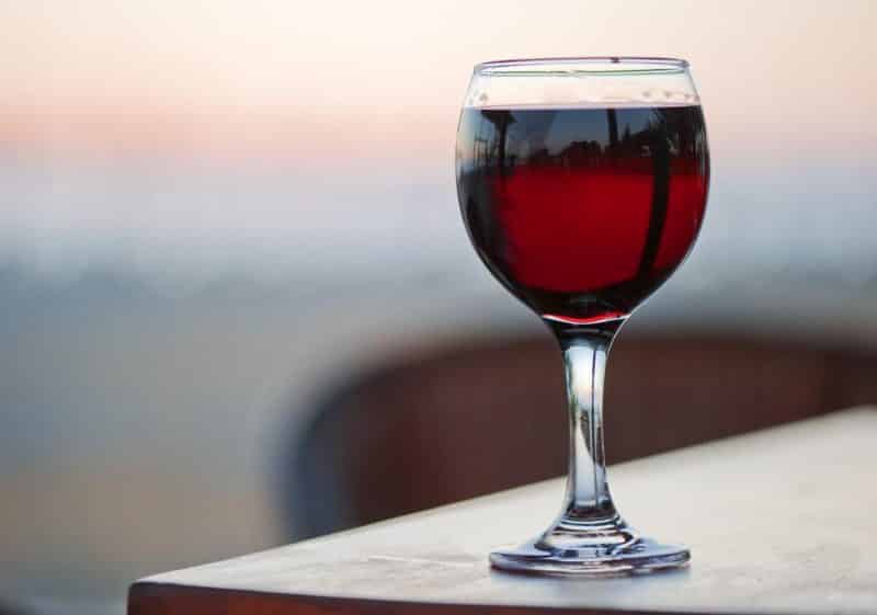Вино Алазанская долина красное полусладкое